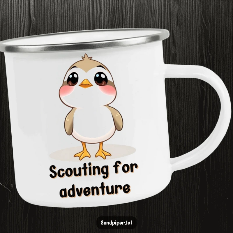Funny Camping Mug: A sandpiper bird with wide, curious eyes gazes upwards, perfect for outdoor exploration.